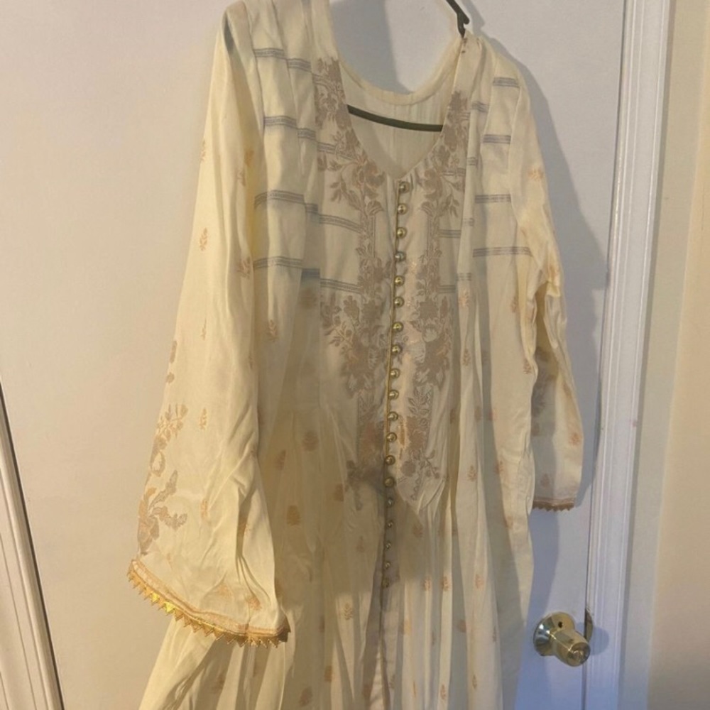 Beautiful Pakistani dress anarkali  style XL 3 piece